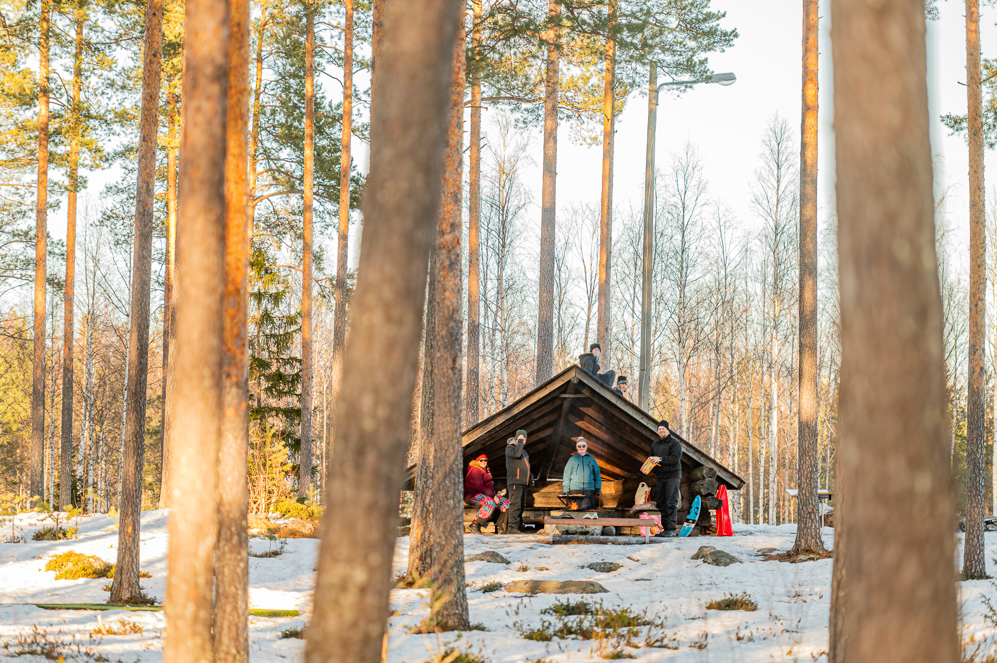 Lean-to shelters and huts